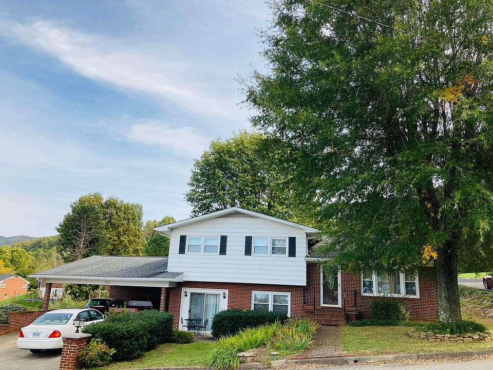 1st image of 104 Woodland Ave