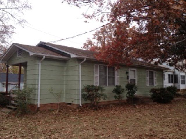 1st image of 1234 Richardson Dr