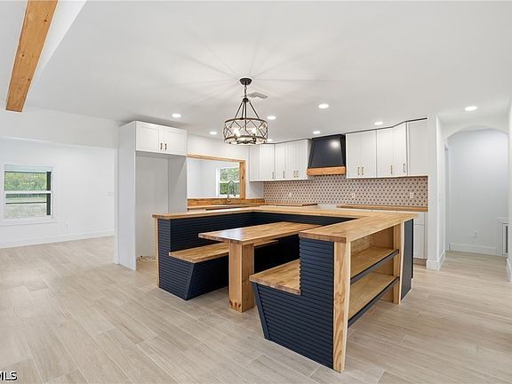 4th image of 15971 Triple Crown Ct