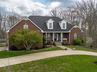 2060 Hickory Dr, Springfield, TN 37172