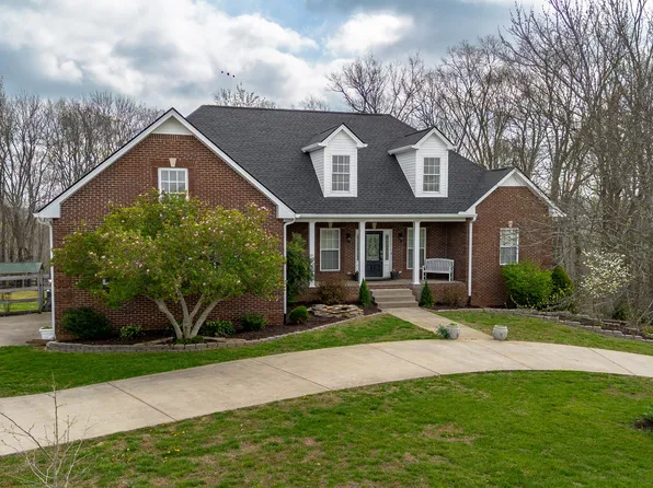 2060 Hickory Dr, Springfield, TN 37172