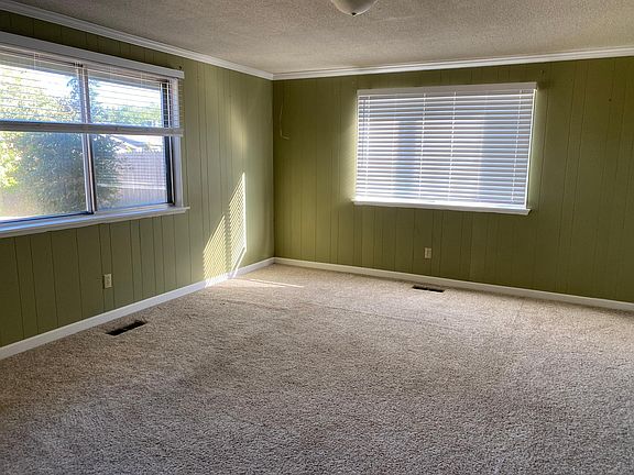 4th image of 6909 46th Ave E