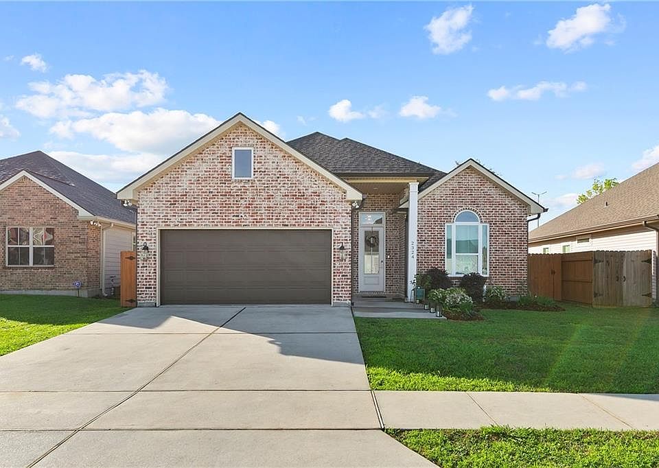 1st image of 2324 E Village Ct