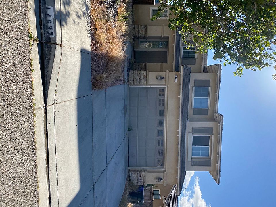 1st image of 14537 Foxglove Ln