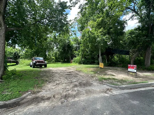 5117 Salina St, Houston, TX 77026