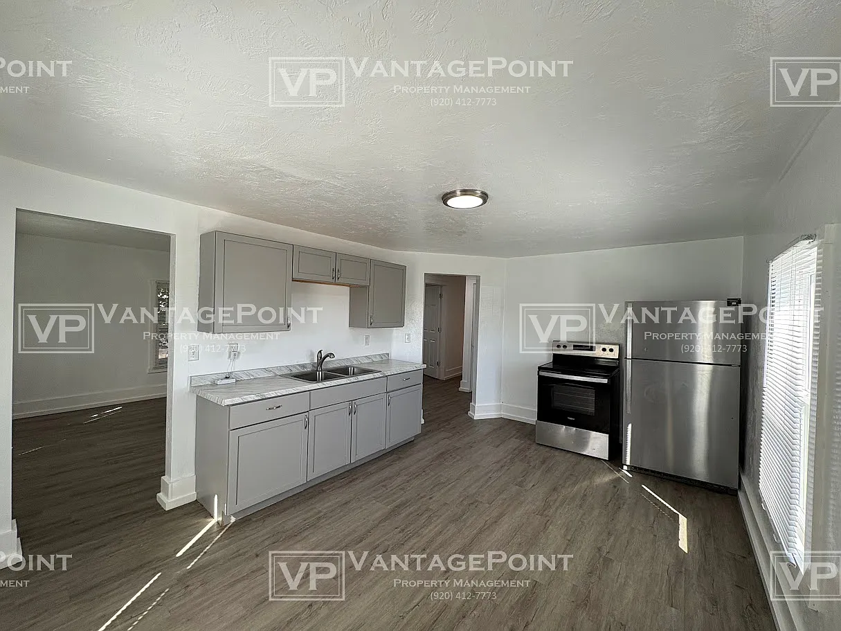 139 West 7th Avenue - 3 — Photo 2