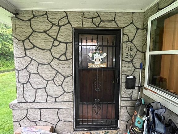 4th image of 11636 Venable Ave
