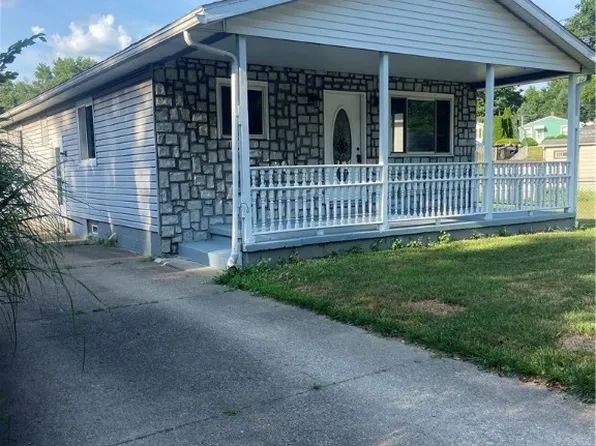 1247 Fairdale Dr, Akron, OH 44312