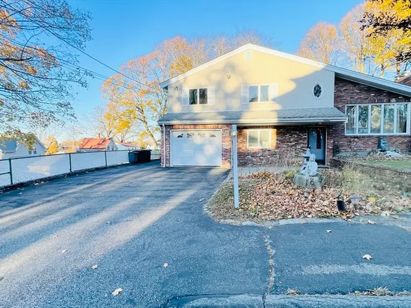 16 Schlager Ave, Quincy, MA 02169