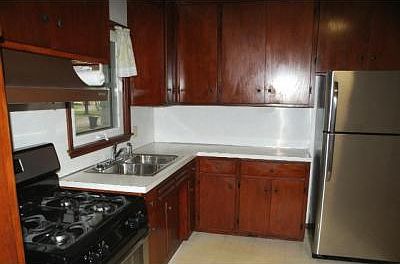 4th image of 626 W Park Valley Dr