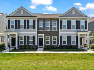 1054 Valentine Ln, Carmel, IN 46032