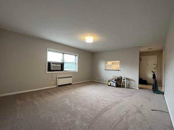 5th image of 400 Fairview Ave APT 5A