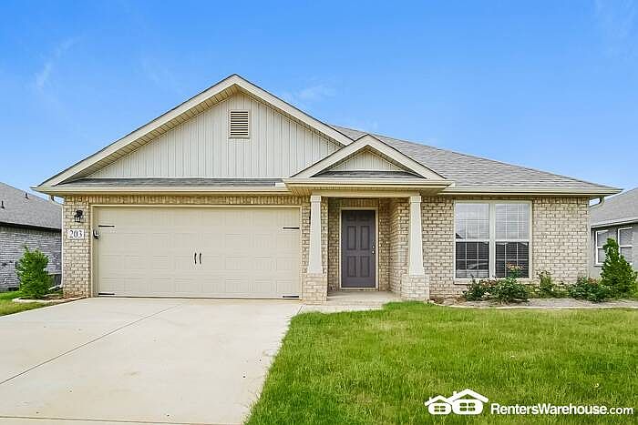 1st image of 203 Cherry Laurel Dr