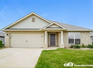 203 Cherry Laurel Dr, Hazel Green, AL 35750