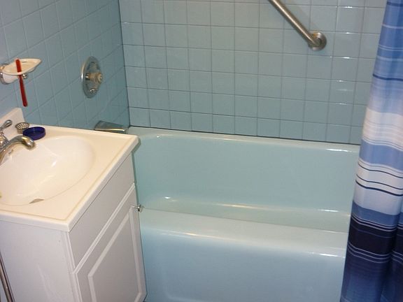 2nd image of 22652 Kingsbury Ave