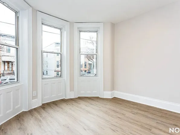58-30 69th Ave #2, Ridgewood, NY 11385