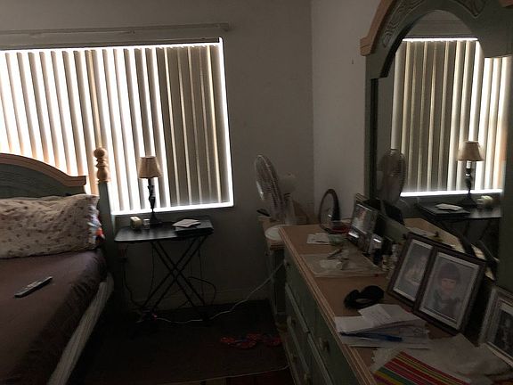 2nd image of 1502 S Lakeside Dr APT 111-N