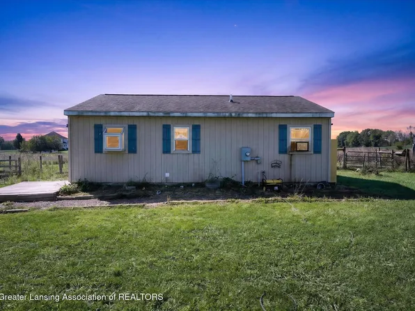 6081 Owen Ln, Olivet, MI 49076
