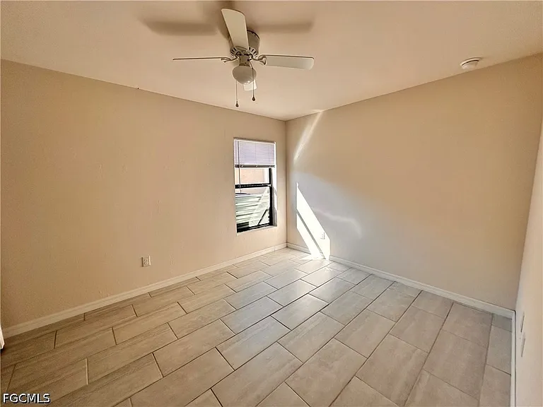 832 Gleason Pkwy — Photo 5