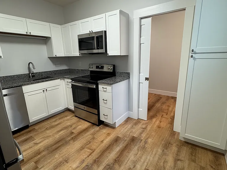19 Melville St #1 — Photo 10