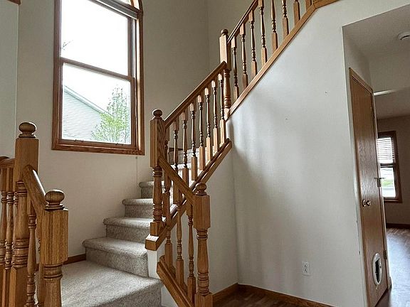 2nd image of 1612 Navajo St