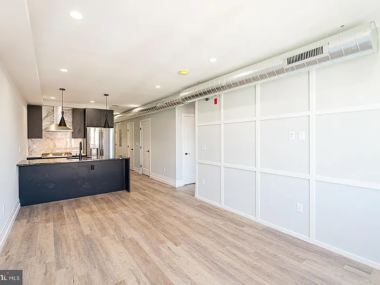 526 Brown St #503 — Photo 2