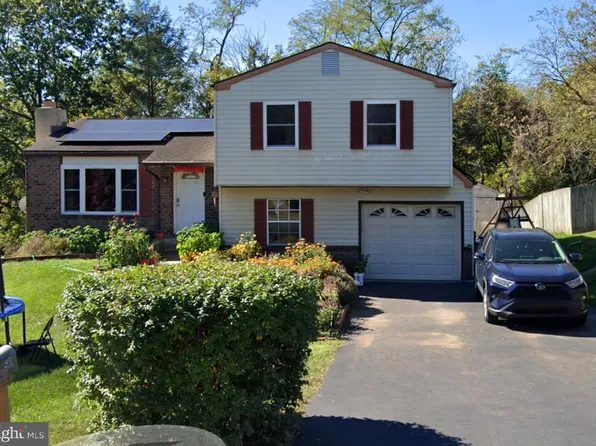 561 Thrush Ct, Harrisburg, PA 17111
