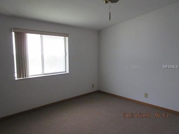 4th image of 176 Sunset Dr
