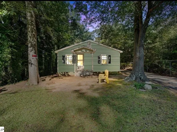 17 Bostic St, Greenville, SC 29609