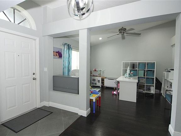5th image of 1707 W Chapel Dr