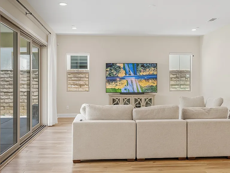 21217 Rockview Ter — Photo 18