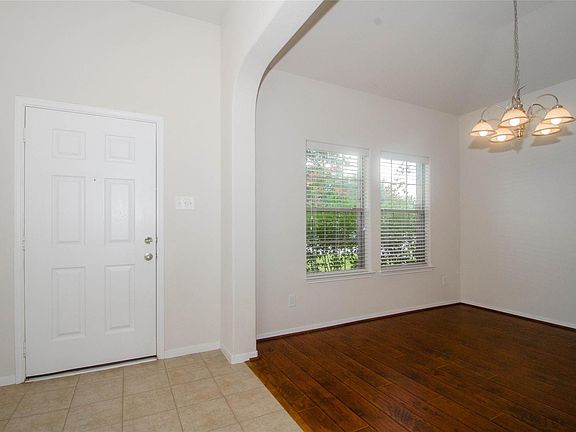 2nd image of 18314 Fairwood Meadow Ct