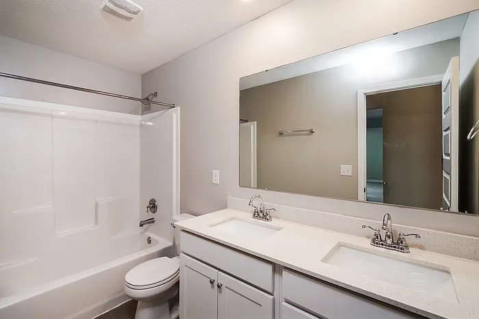 4796 W Mineral Ln — Photo 11