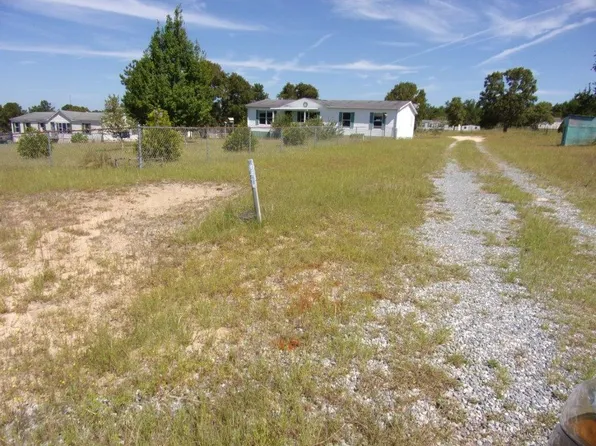 148 Dr Brooks Rd, Box Springs, GA 31801