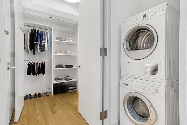 Sold by Compass | media 6