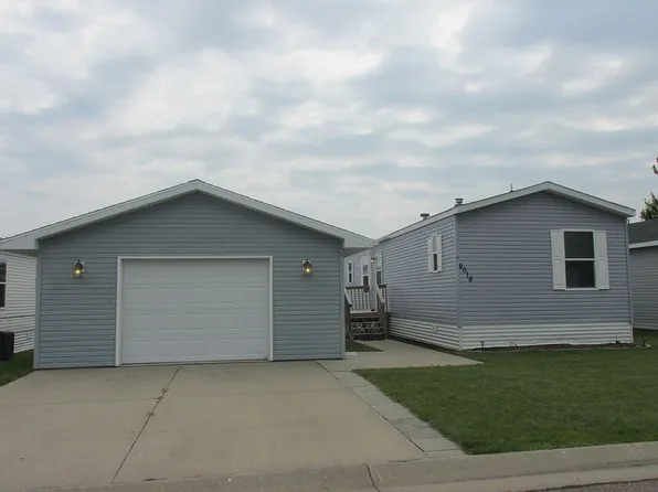6018 S Belfair Pl, Sioux Falls, SD 57106