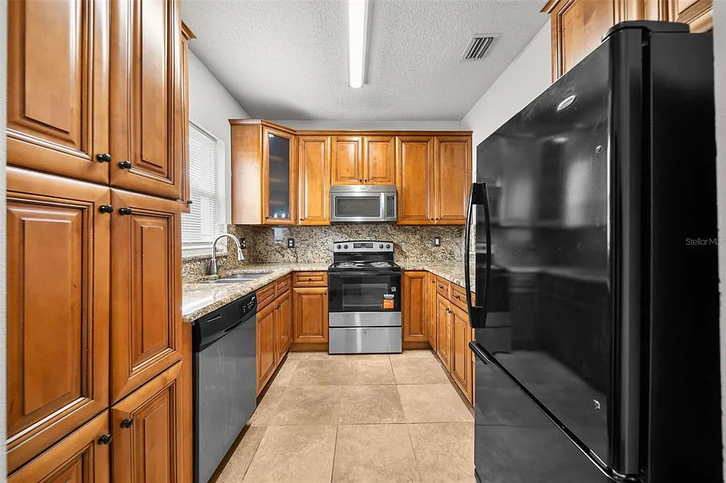 2 bed, 2.5 bath, 1496 sqft, $2,195 — Photo 4