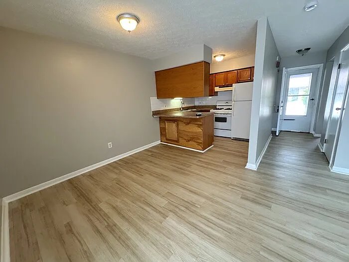 1231 Woodbrook Ct #NA — Photo 7
