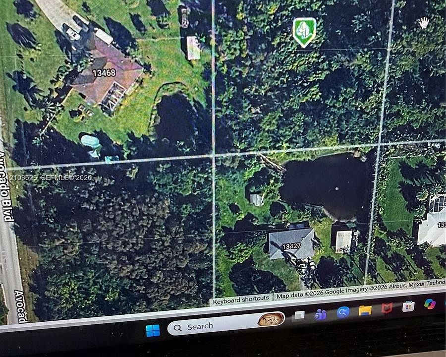2nd image of V 197 North Rd N #86