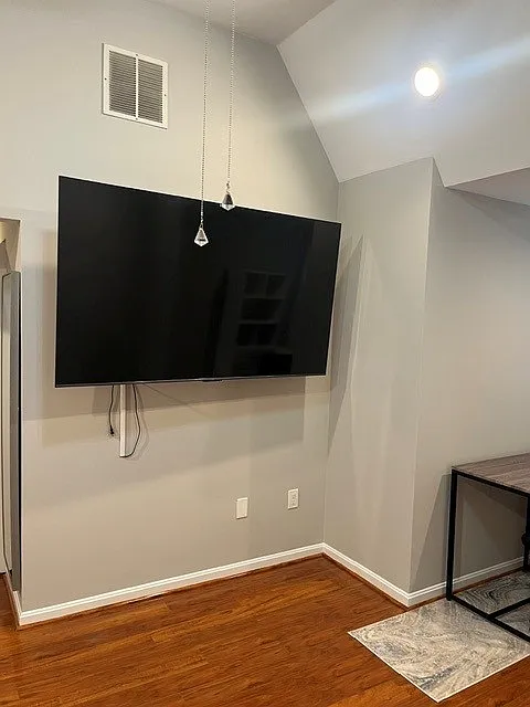 9335 Kings Post Ct — Photo 3