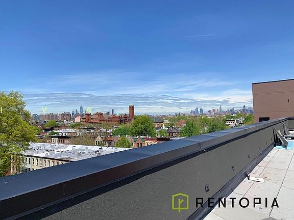 5th image of 420 Tompkins Ave #4R