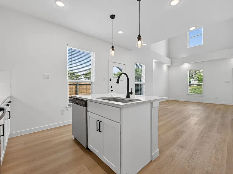 10520 Tube Dr — Photo 8
