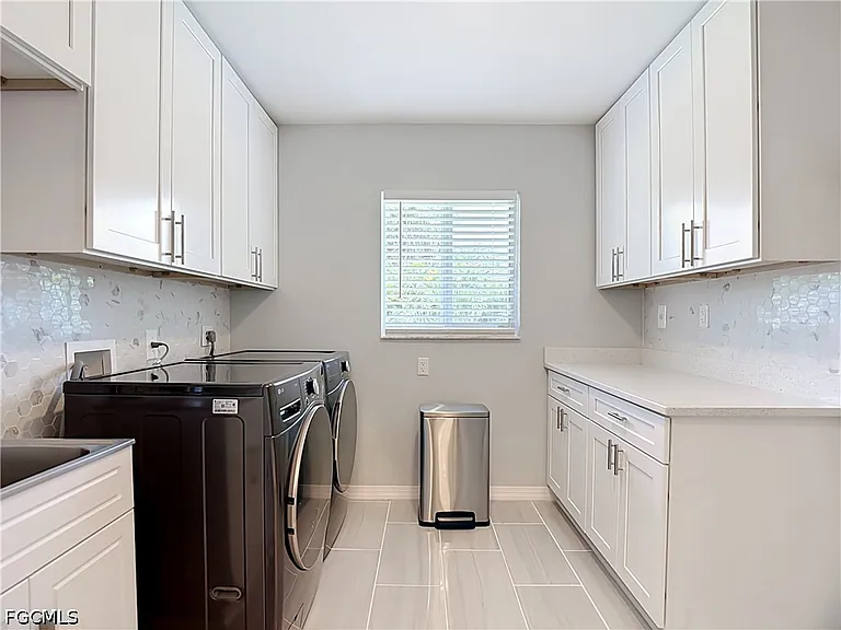 1140 29th St SW — Photo 29