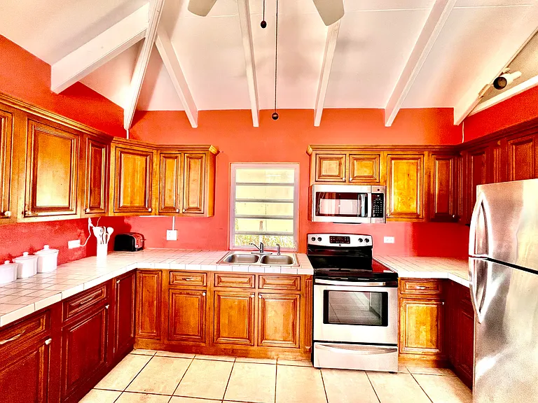 91 Two Clairmont Ave — Photo 8