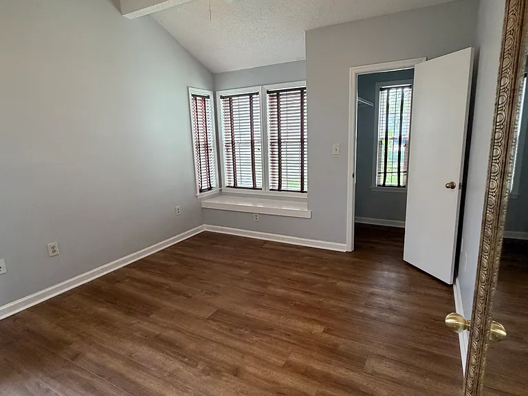 126 Whitehaven Ct — Photo 6