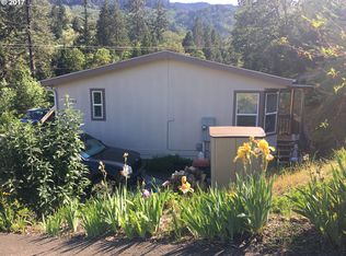 122 Canyon View St, Canyonville, OR 97417