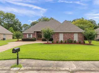 166 Choctaw Bnd, Clinton, MS 39056