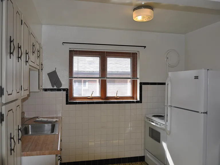 5908 Nagel Ave #2W — Photo 22
