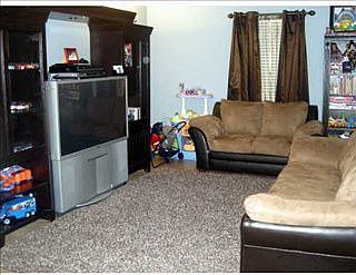 1st image of 645 Camellia Ave