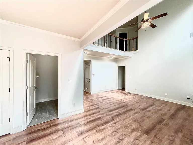 2620 Village Chase Dr — Photo 10